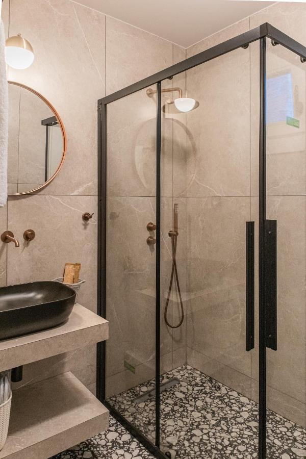 Chelmis Sea Front Apartments - Atlantis 아르고스톨리온 외부 사진