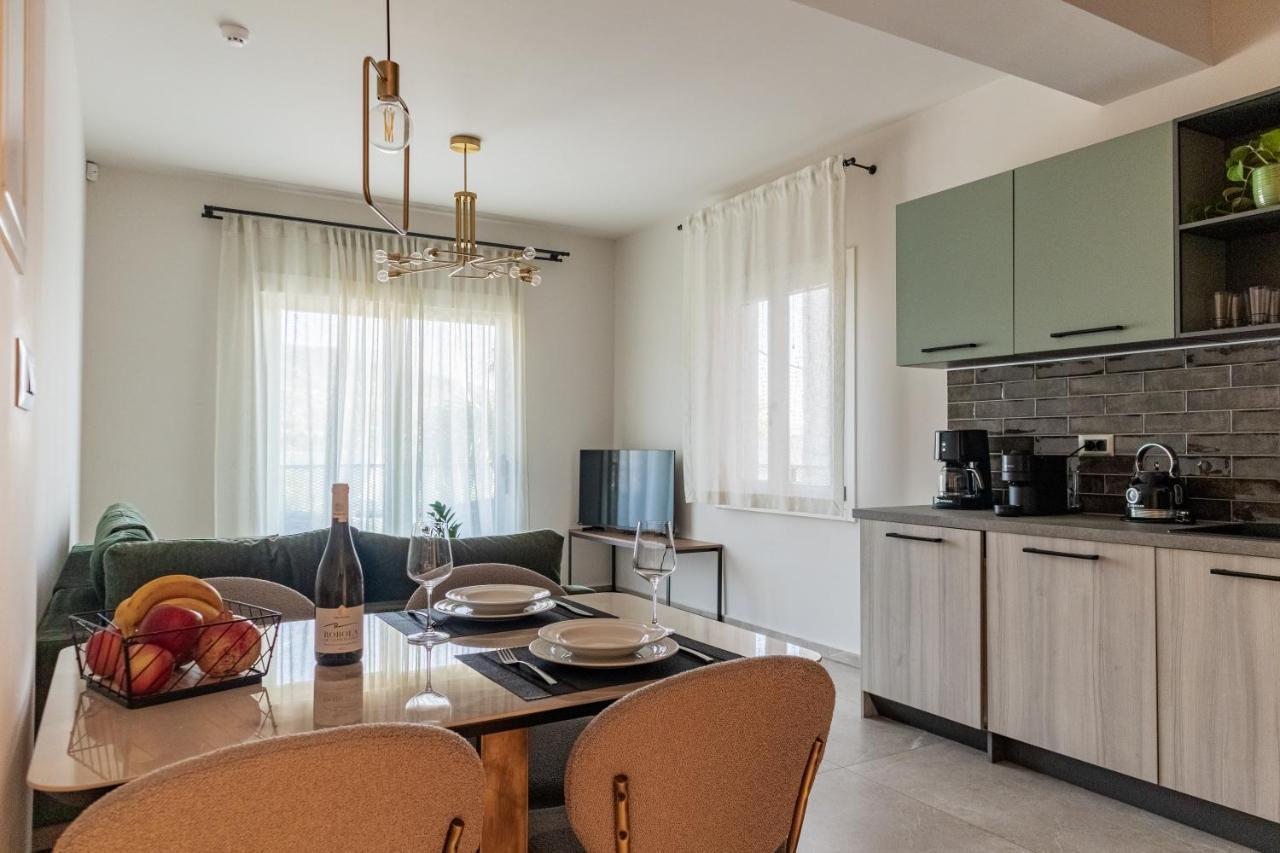 Chelmis Sea Front Apartments - Atlantis 아르고스톨리온 외부 사진