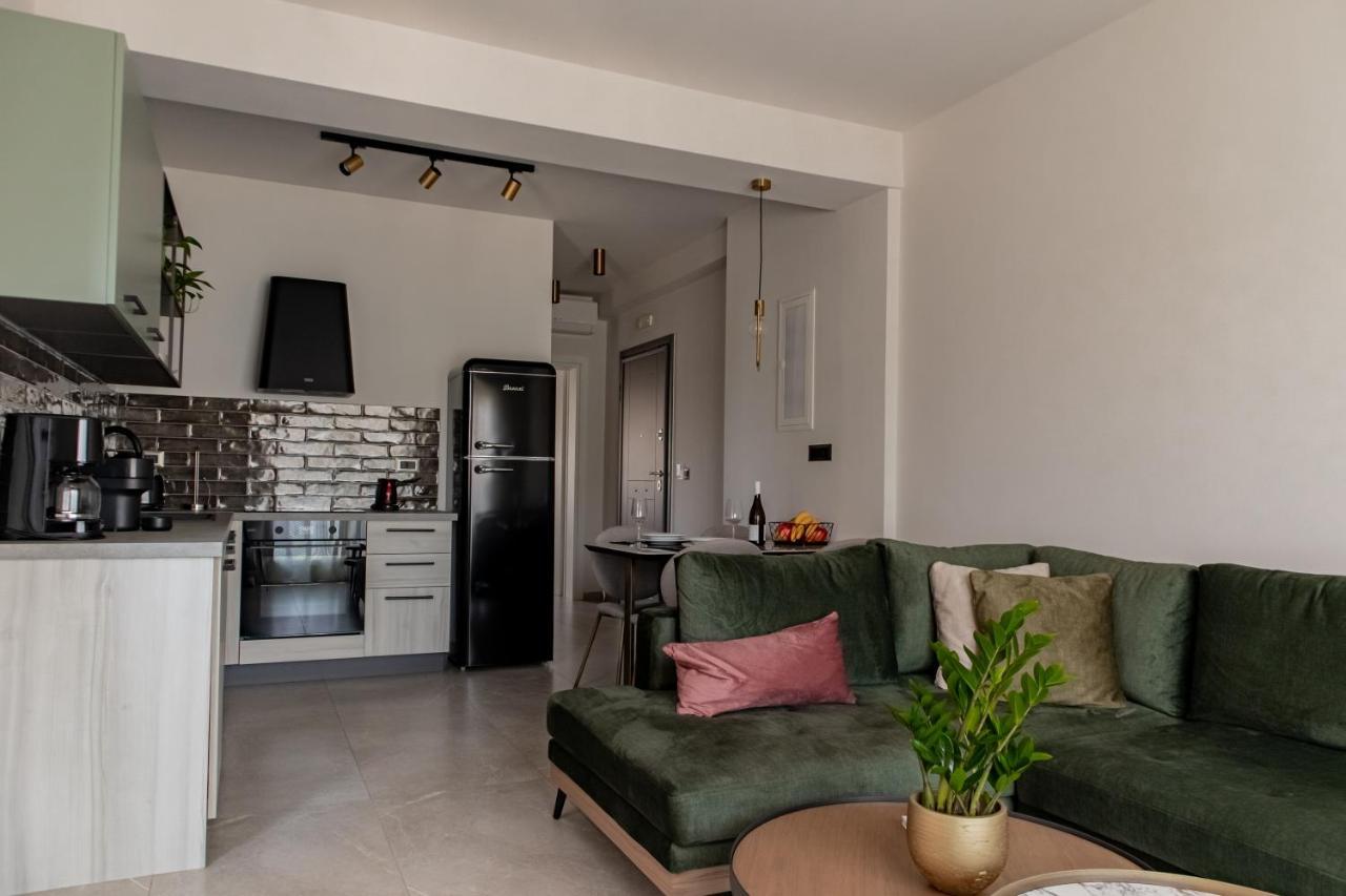 Chelmis Sea Front Apartments - Atlantis 아르고스톨리온 외부 사진