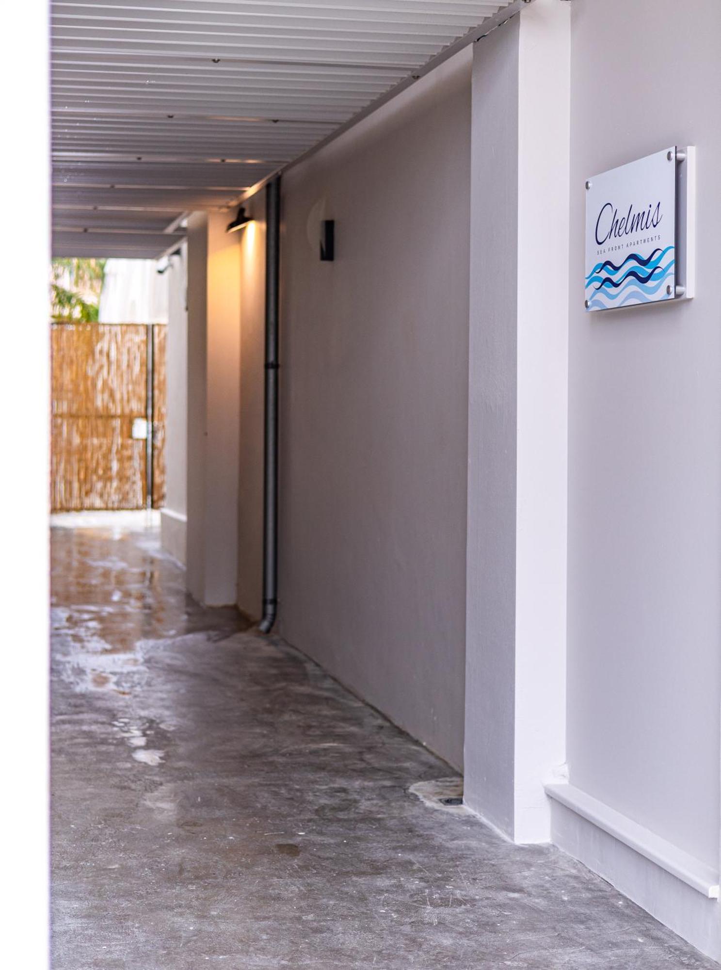 Chelmis Sea Front Apartments - Atlantis 아르고스톨리온 외부 사진